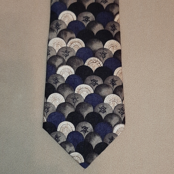 Neck Tie - Picture 2 of 4